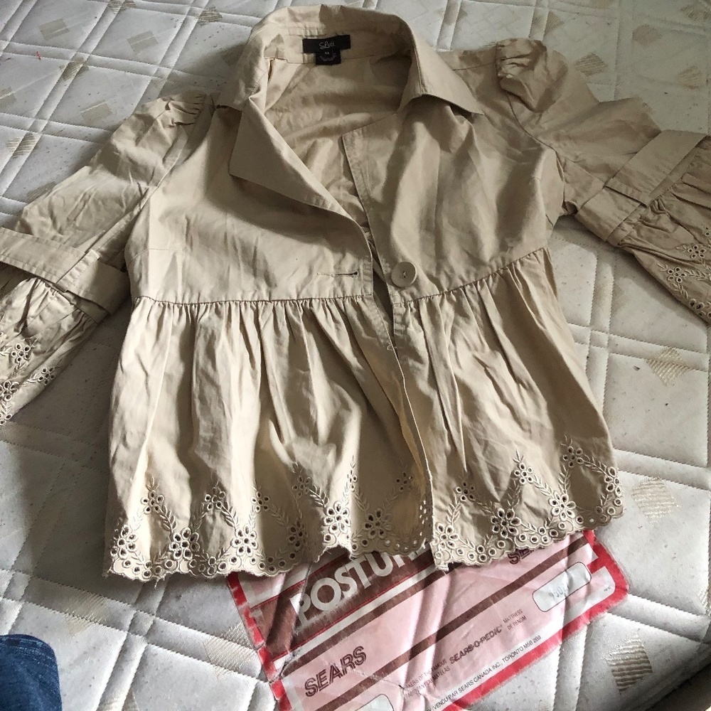 Luii size medium jacket , beige with eyelet accents, one button, bell sleeves